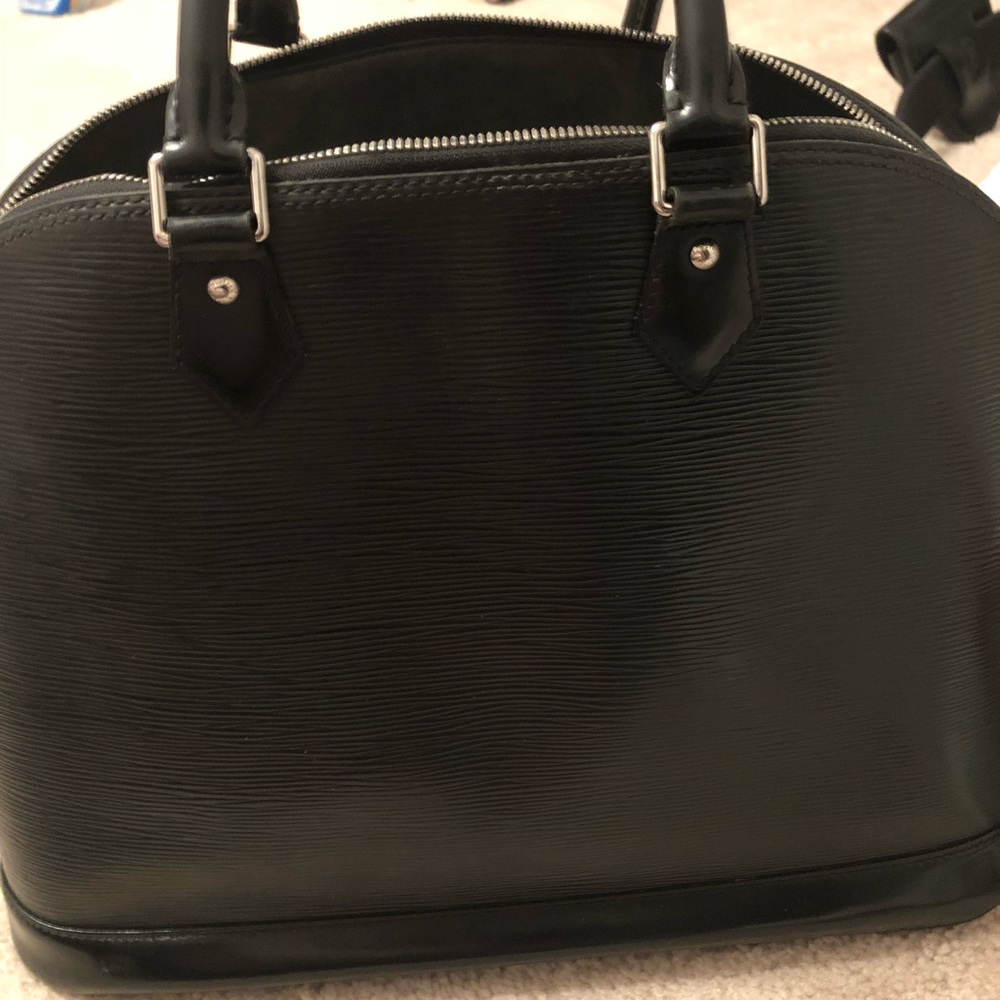 LOUIS Vuitton Elma pm